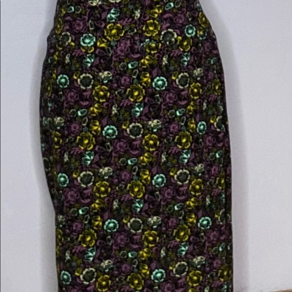 Large Lularoe Cassie